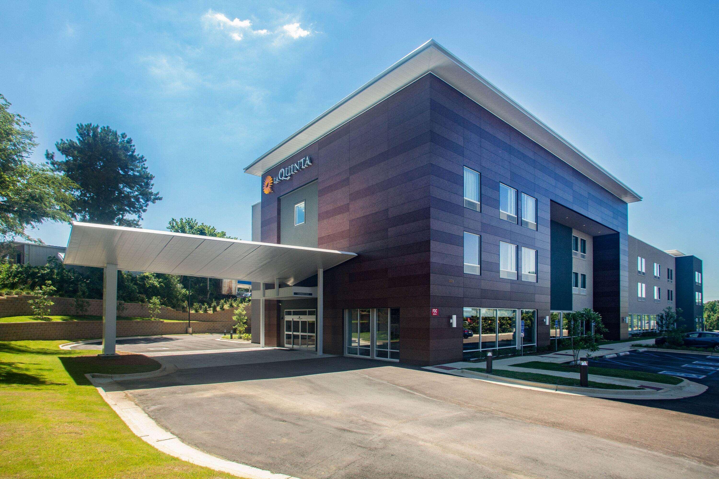 La Quinta Inn & Suites By Wyndham Oxford Exterior foto